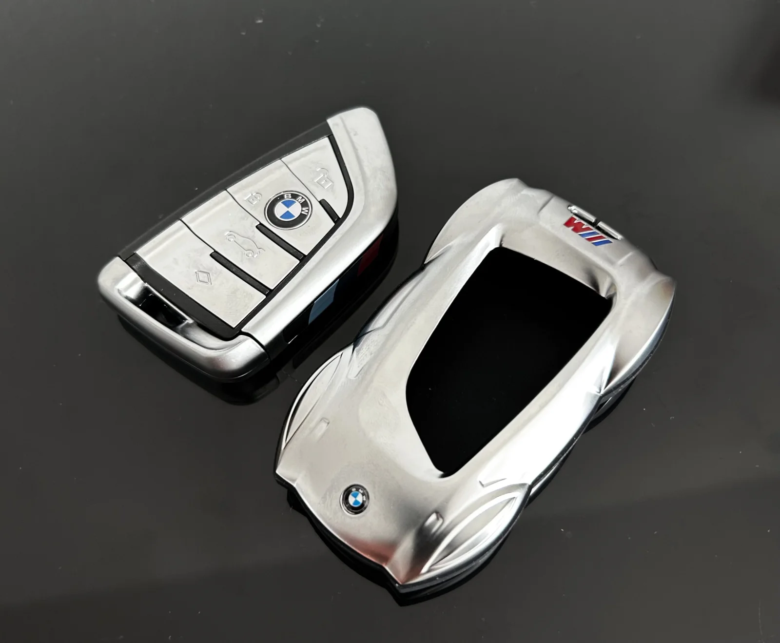 1x für BMW Funkschlüssel Schutz Hülle in ALU Case Cover Sportwagen silber matt STABIL – Bild 5