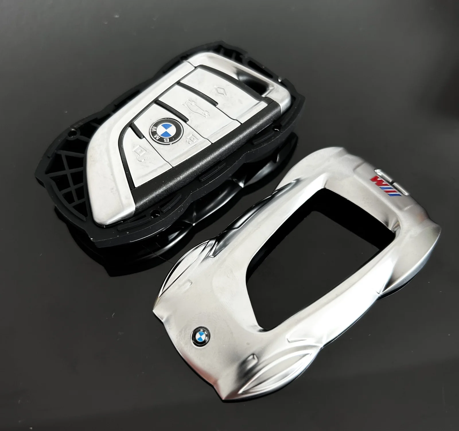1x für BMW Funkschlüssel Schutz Hülle in ALU Case Cover Sportwagen silber matt STABIL – Bild 6