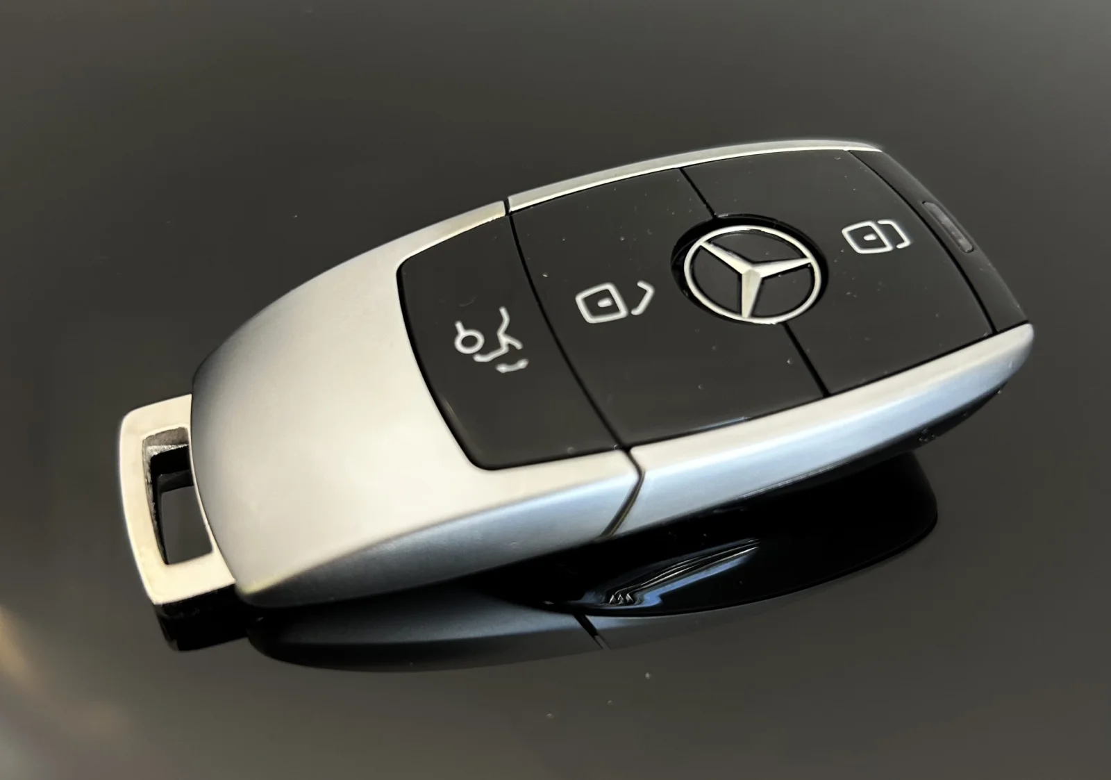 1x für MERCEDES Funkschlüssel METALL schwarz Glanz Gehäuse Autoschlüssel Fahrzeugschlüssel Schlüssel Fernbedienung mit Emblem – Bild 5