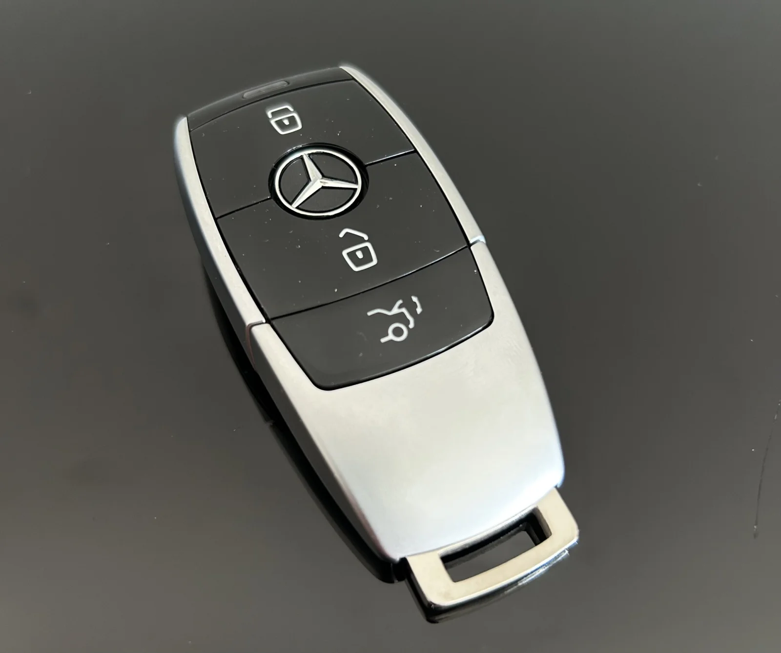1x für MERCEDES Funkschlüssel METALL schwarz Glanz Gehäuse Autoschlüssel Fahrzeugschlüssel Schlüssel Fernbedienung mit Emblem – Bild 6