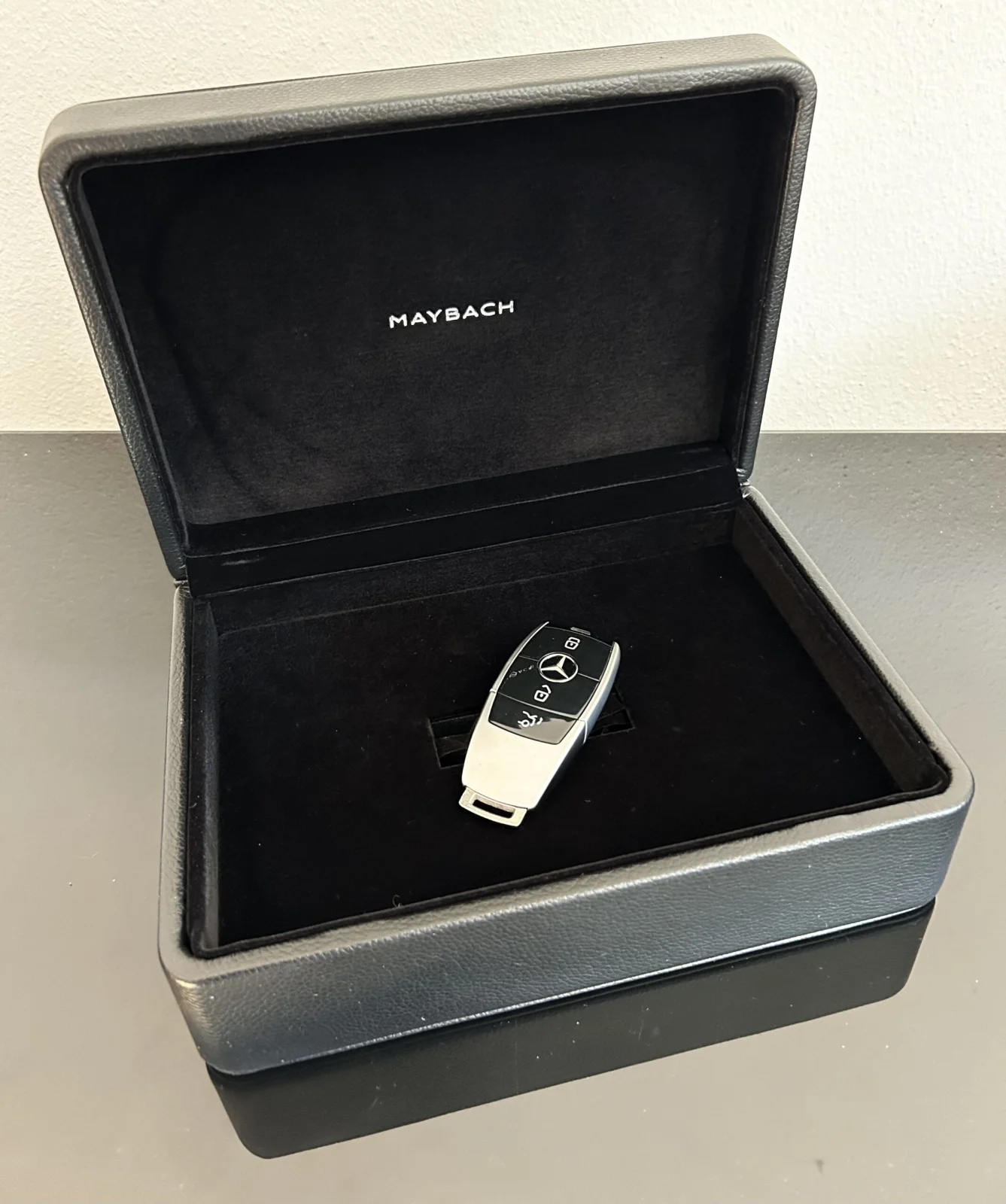 1x MAYBACH in BOX Funkschlüssel ORIGINAL Autoschlüssel Fahrzeugschlüssel Schlüssel Fernbedienung