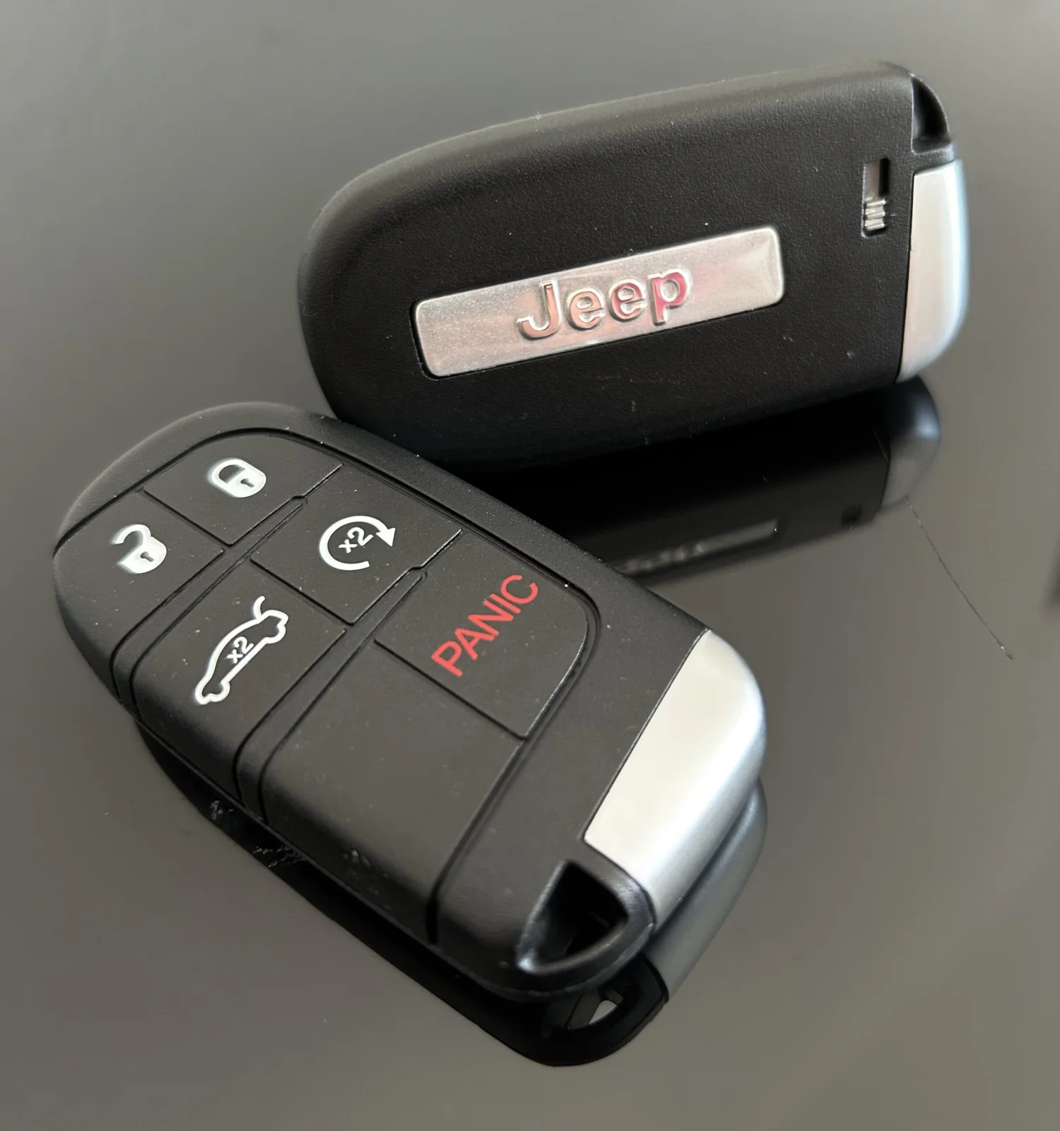 1x NEU Jeep Chrysler Schlüsselgehäuse LIMITED 5 Tasten schwarz mit Logo Emblem – Bild 5