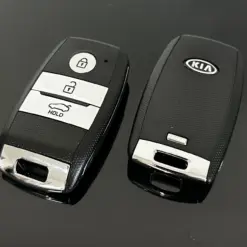 1x NEU original KIA Schlüsselgehäuse 3 Tasten Metall + Logo Emblem Ceed K3 K4 K5 Sportage R QL KX5 Sorento KX3 KS3 RIO Cerato Optima Forte