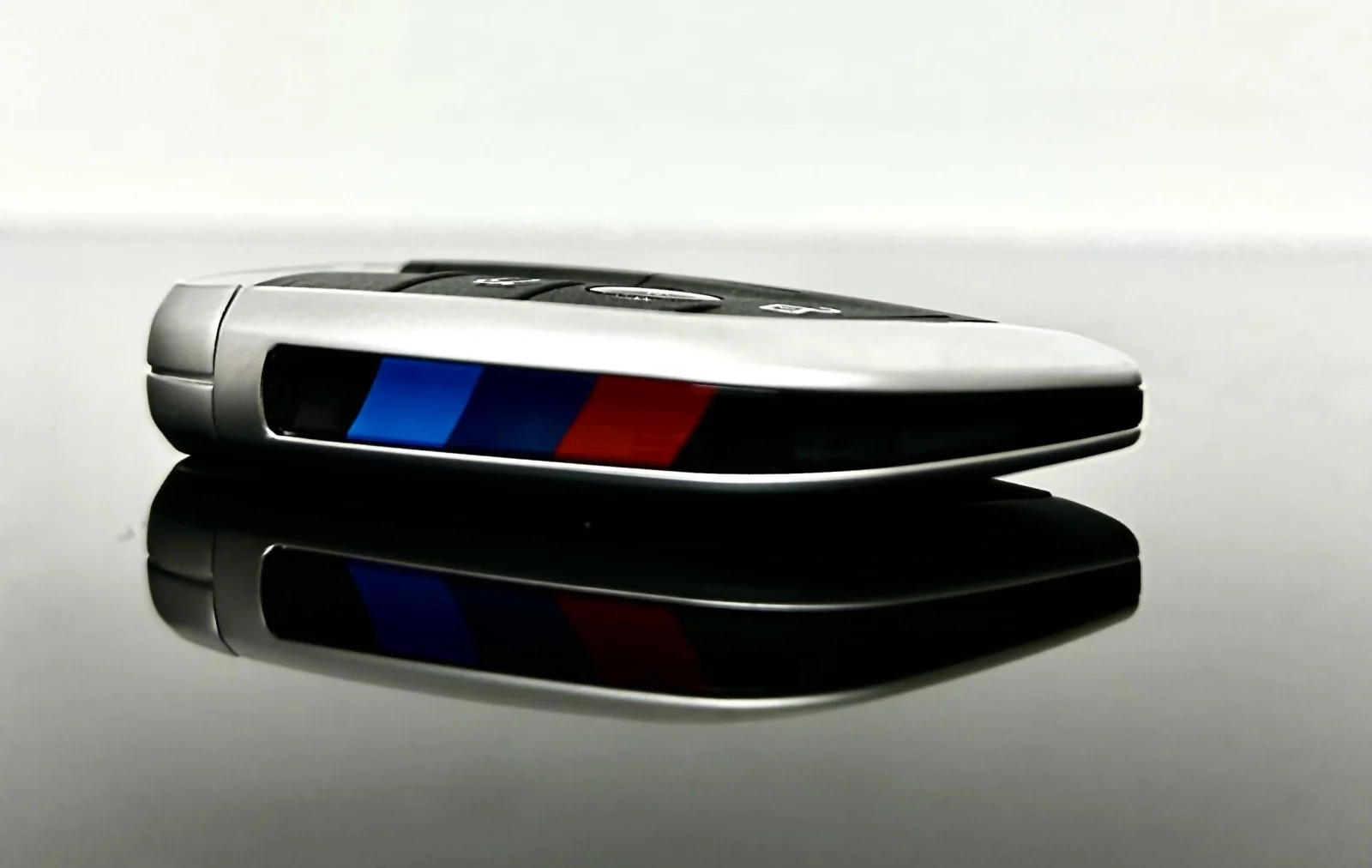 1x NEU Schlüssel Gehäuse 3 Tasten + Emblem schwarz für BMW 3 5 6 8 X3 X4 X5 X7 G21 G20 G31 G30 Autoschlüssel – Bild 4