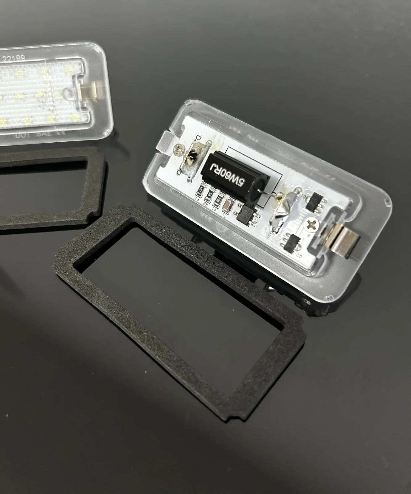 2x LED Kennzeichenbeleuchtung für Fiat Abarth 500 595 695 Leuchte Beleuchtung hinten 51800482 – Bild 4