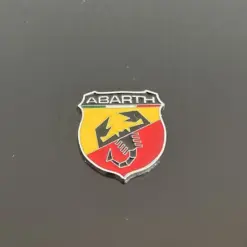 Alternative view of 2x NEU Abarth Fiat 500 Metall 3cm Emblem Logo Schriftzug Patch Schild
