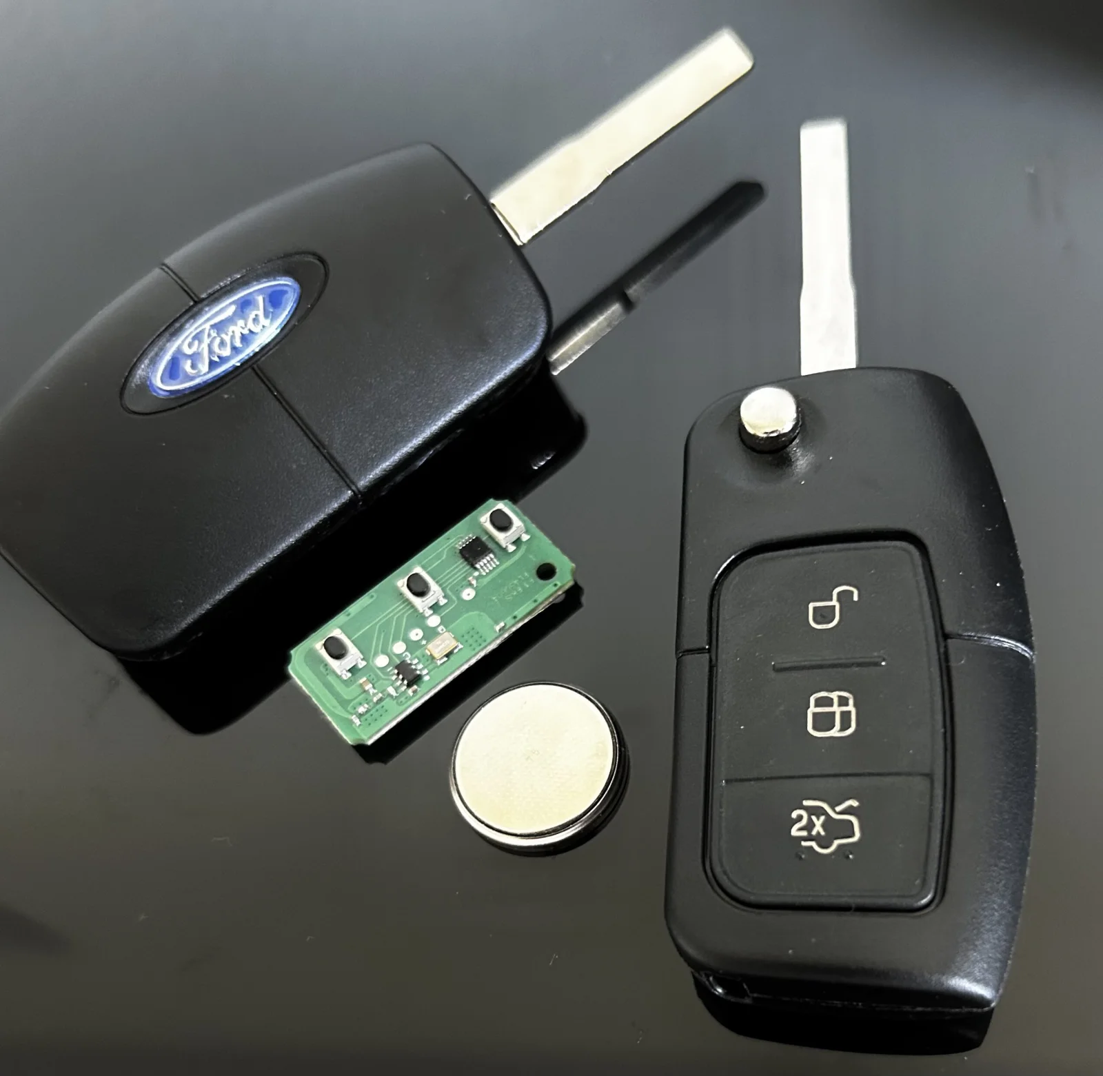 FORD Schlüsselgehäuse + Logo + Elektronik Emblem Schlüssel 3 Tasten Focus Mondeo Kuga Fiesta Galaxy C-MAX