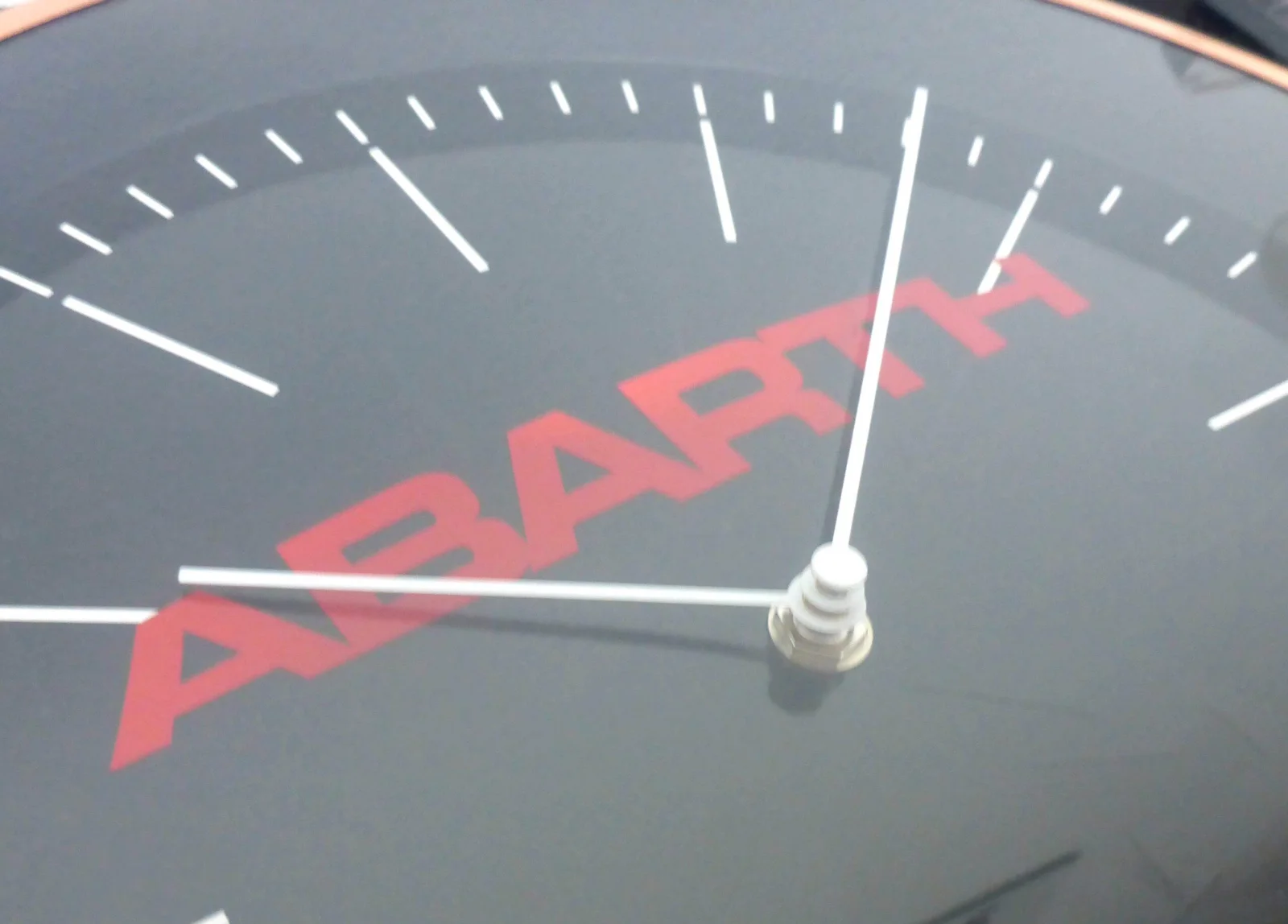 für Fiat ABARTH Wanduhr 30cm mit Logo Emblem Schriftzug Uhr Deco Metall – Bild 5