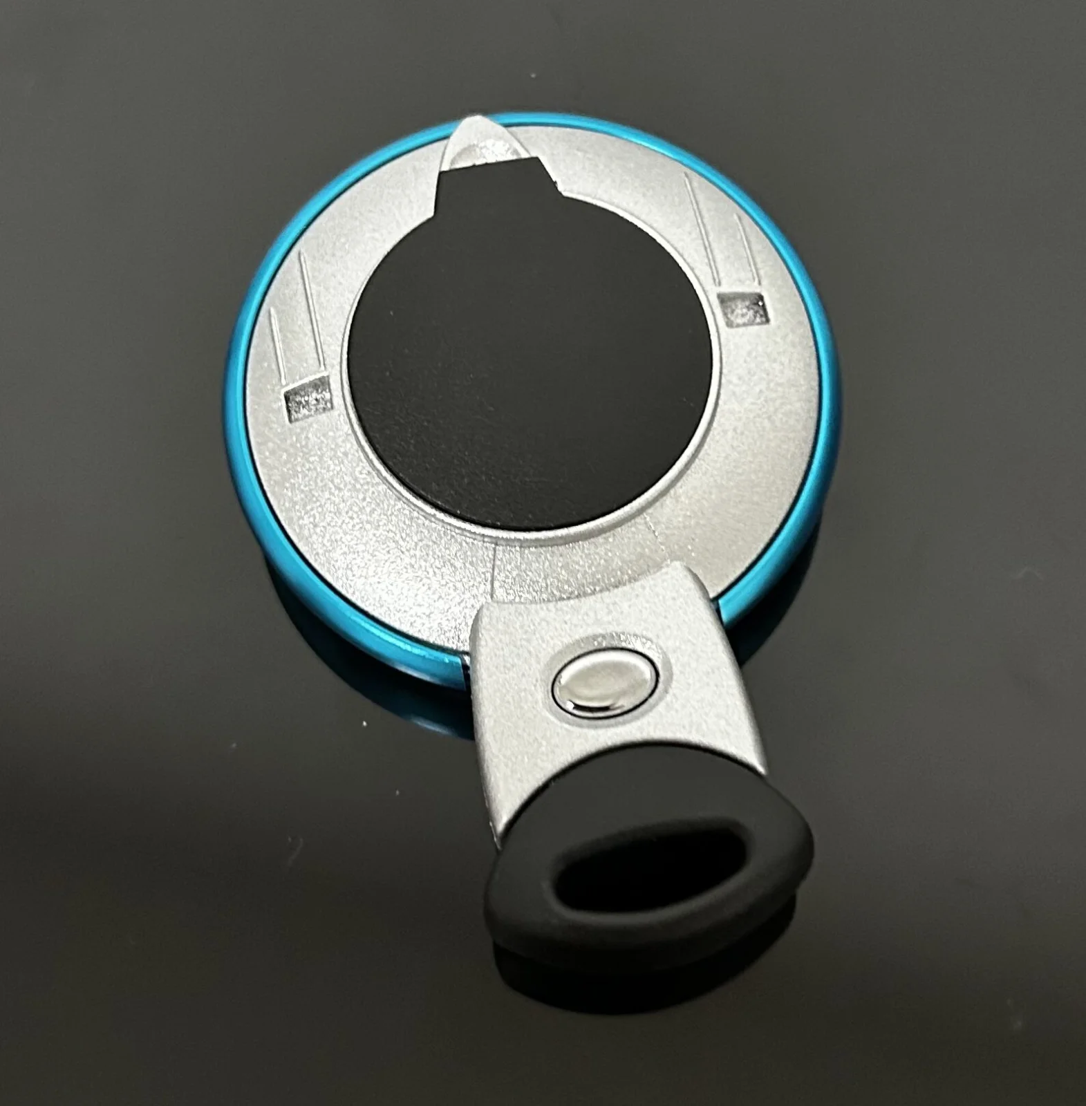 MINI original Schlüsselgehäuse EDITION SILBER/BLAU Emblem Schlüssel Rohling BMW R56 R57 R58 Cabrio R60 R61 Clubman Countryman – Bild 3