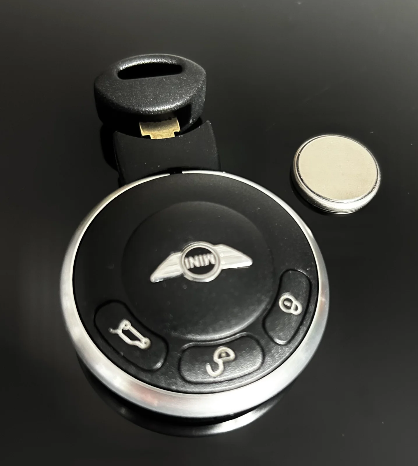 MINI original Schlüsselgehäuse Silber matt + Emblem Schlüssel Rohling BMW R56 R57 R58 Cabrio R60 R61 Clubman Countryman – Bild 6