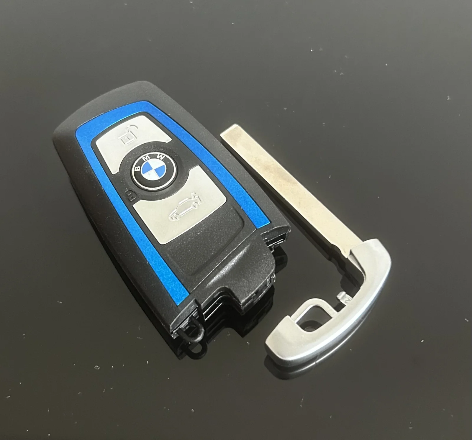 NEU blau Schlüssel Gehäuse 4 Tasten LOGO BMW METALL 1 3 5 7 F Serie X5 X6 F20 F22 F30 – Bild 5
