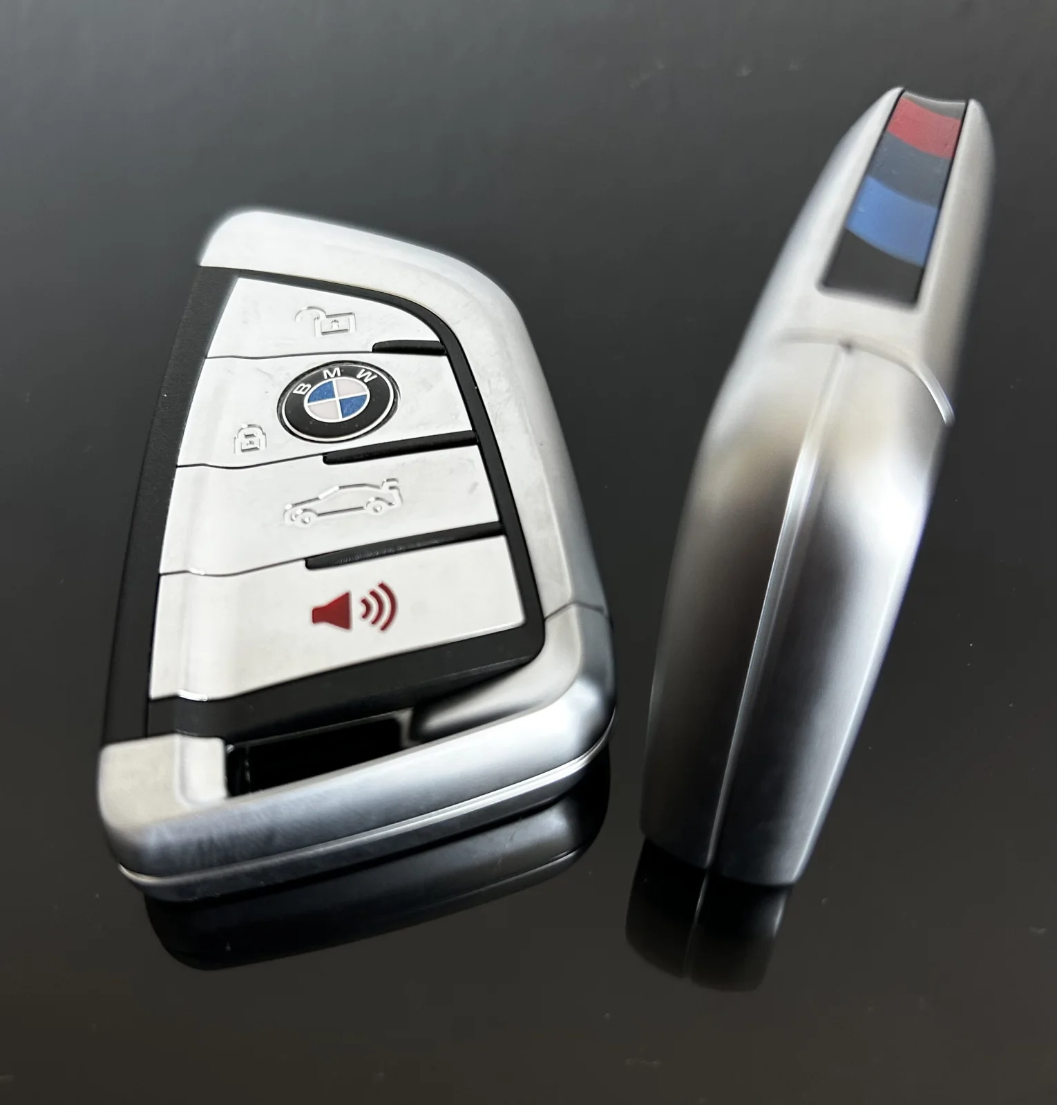 1x NEU Schlüssel Gehäuse 4 Tasten mit EMBLEM für BMW METALL 3 5 6 8 X3 X4 X5 X7 G-Serie G21 G20 G31 G30 – Bild 9